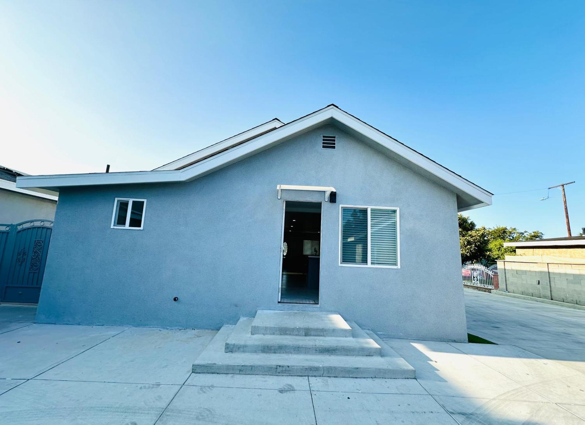 New Spacious House In Anaheim Near Disneyland-Knott In Without Backyard In The Same Lot Of 3 Separate Properties エクステリア 写真