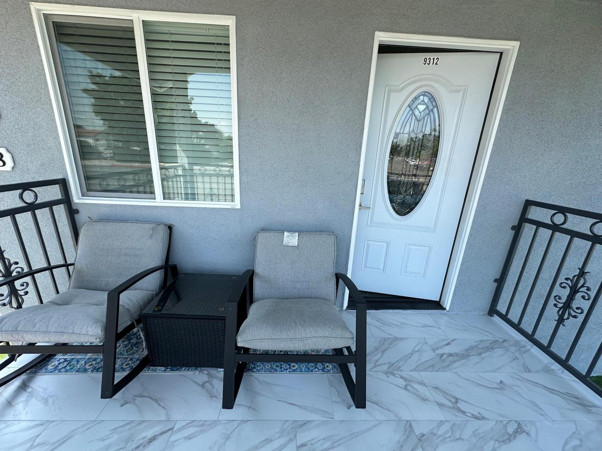 New Spacious House In Anaheim Near Disneyland-Knott In Without Backyard In The Same Lot Of 3 Separate Properties エクステリア 写真
